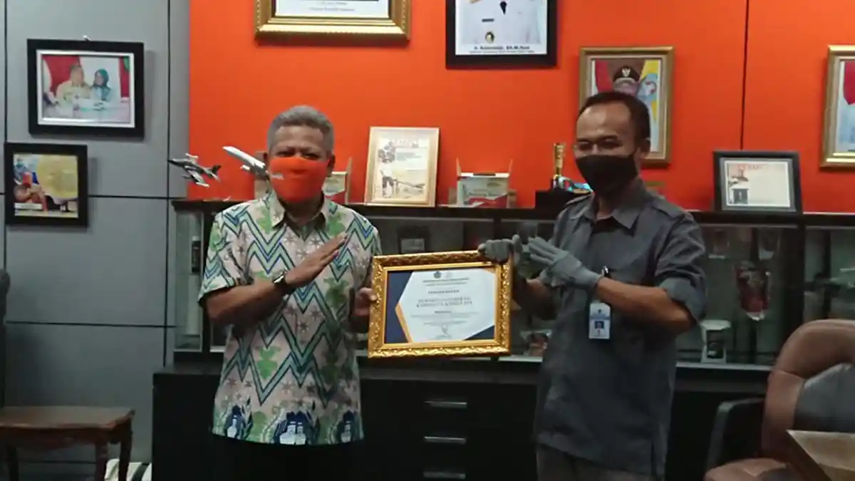 Tercepat Pencairan Dana Desa di Kalbar, Pemkab Kubu Raya Terima Penghargaan dari DJPb