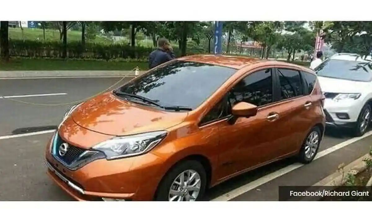Nissan Note e-Power yang di Jalanan Disiapkan untuk Test Drive
