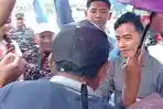 Wapres-RI-Gibran-Rakabuming-Raka-menyapa-masyarakat-Desa-Papela.jpg