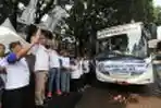Hanif Dhakiri dan Ridwan Kamil Luncurkan Bus Buruh di Bandung