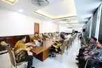 Gubernur Sulut Yulius Komaling Kumpulkan Bupati dan Wali Kota se-Sulut, Bahas Isu Penting