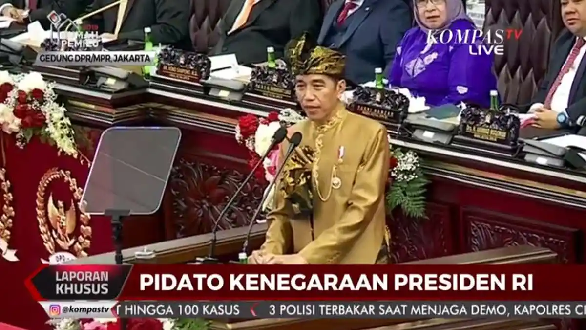 Jokowi Pakai Baju Adat Sasak di Sidang DPR, Fahri Hamzah: Karena Kalah di NTB