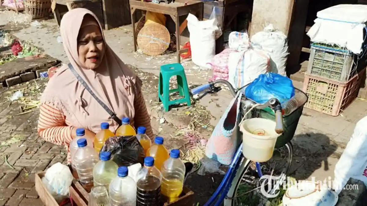 BREAKING NEWS - Harga Empon-empon Naik Gegara Virus Corona, Penjual Jamu di Surabaya Pusing