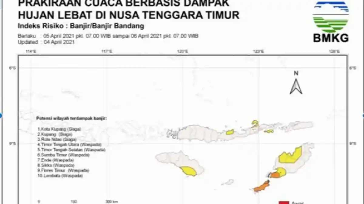 Siklon 99S Picu Gelombang Laut di NTT