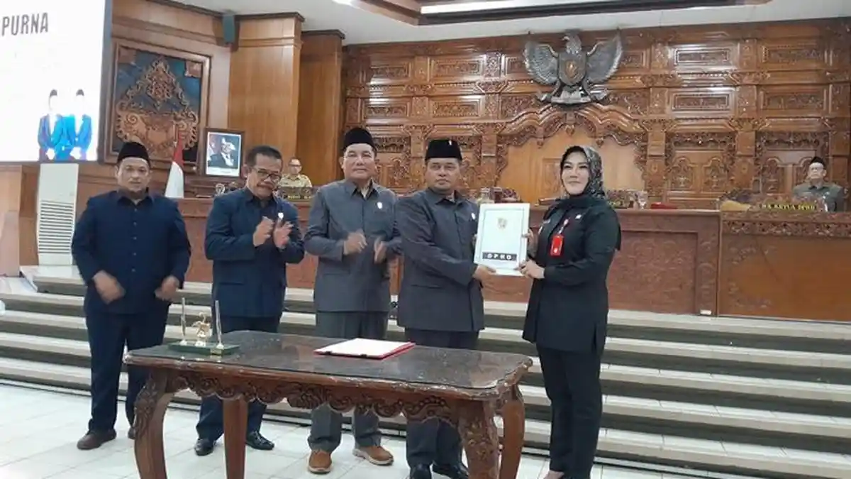 Rapat Paripurna DPRD Klaten Setujui RAPBD 2025 dan Program Pembentukan Perda