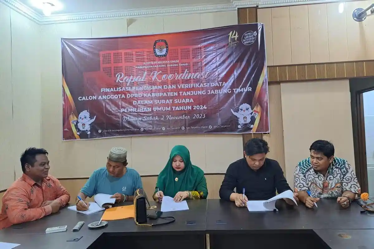 KPU Tanjab Timur Tetapkan 308 DCT Pemilu 2024, Ada Dua Pergantian Caleg