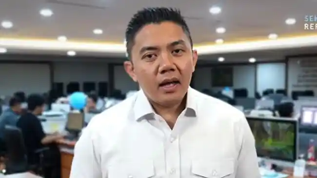 Teddy Tanggapi Kritik Dino Patti Djalal soal Lawatan Luar Negeri Prabowo, Singgung Biaya Pribadi