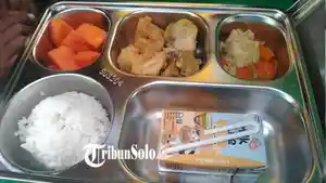 Penampakan-menu-makan-bergizi-gratis-untuk-TK-dan-SD-di-Desa-Jeruksawit-Gondangrejo-Karanganyar.jpg
