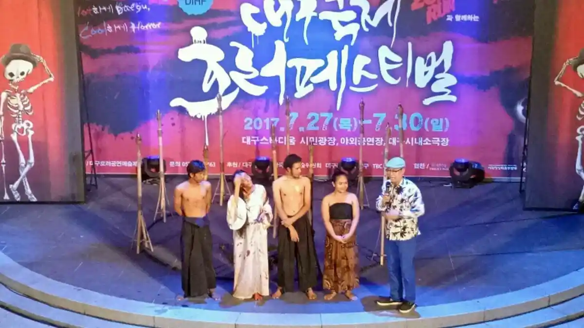 Hantu Kuntilanak Menakutkan Bagi Publik Korea Selatan - teater_20170802_123647.jpg