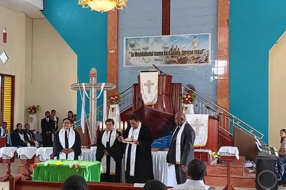 Gantikan Allan Sosir, Oktovina Rumbiak Jadi Ketua Majelis Jemaat GKI Oikumene Bahtera Injil Sorong