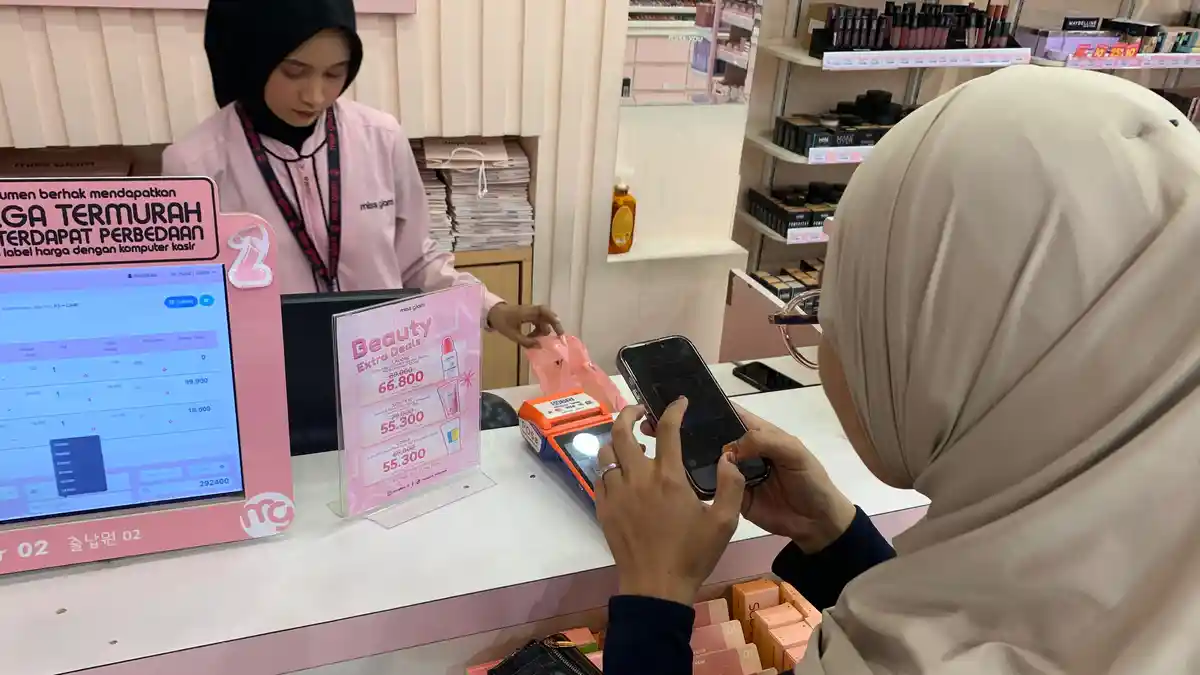 QRIS Jadi Andalan Warga Jambi, dari Belanja Kosmetik hingga Bayar Parkir