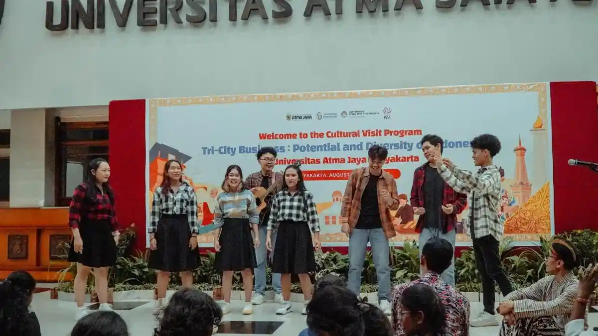 UAJY, UAJ, dan UMK Kolaborasi Bangun Jejaring Bisnis ASEAN