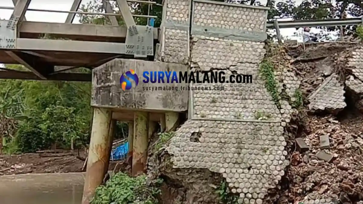 Pemkab Tutup Total Jembatan Glendeng Penghubung Tuban-Bojonegoro yang Rusak