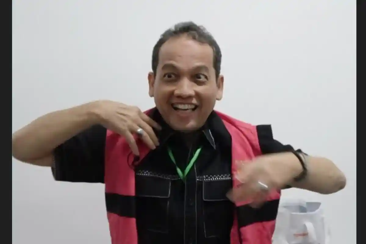 Eks Camat Medan Polonia Umbar Senyum Ditangkap Kejaksaan, Tilap Uang Petugas Kebersihan