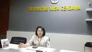 BERI-KETERANGAN-Wakil-Rektor-I-Bidang-Akademik-Undana-Prof-Dr-drh-Annytha-IR-Detha.jpg