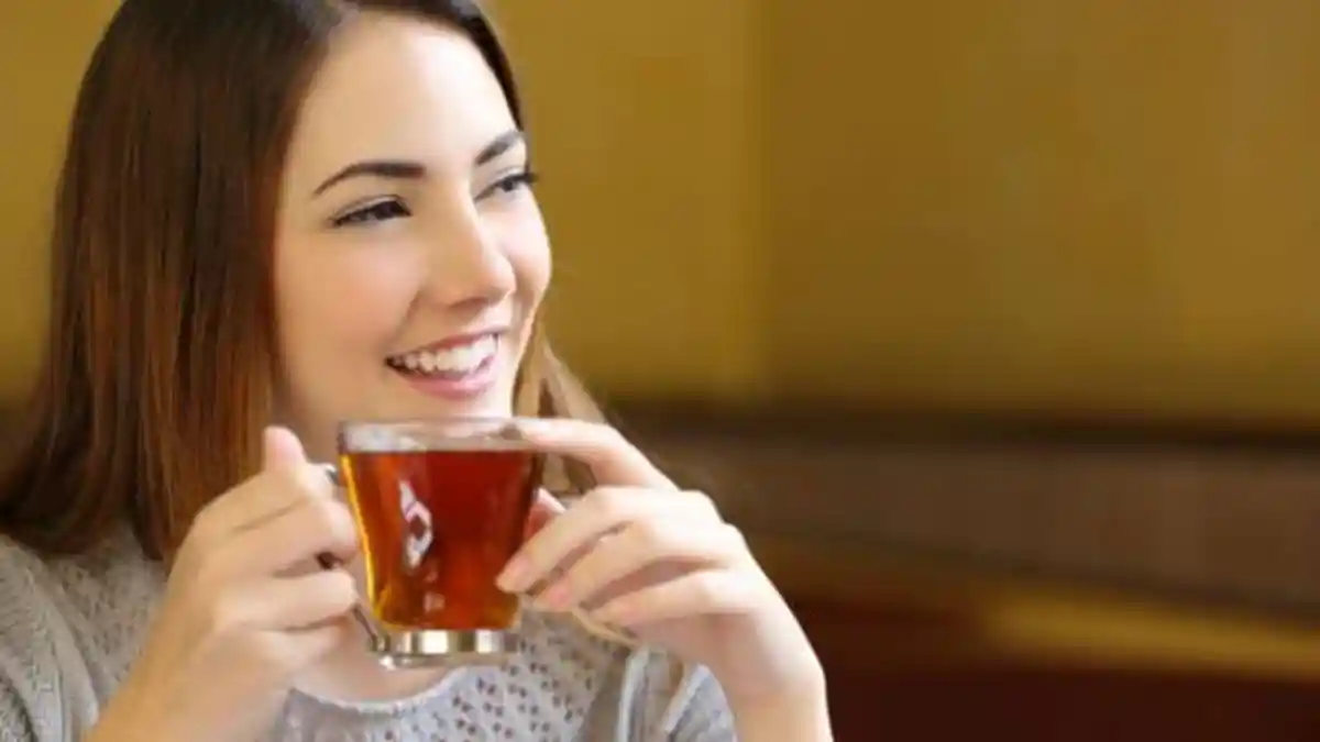 5 Masalah Kesehatan Akibat Minum Teh saat Perut Kosong