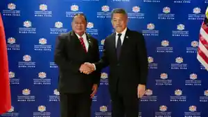 Bendito-dos-Santos-Freitas-DAN-Datuk-Seri-Mohamad-Hasan.jpg