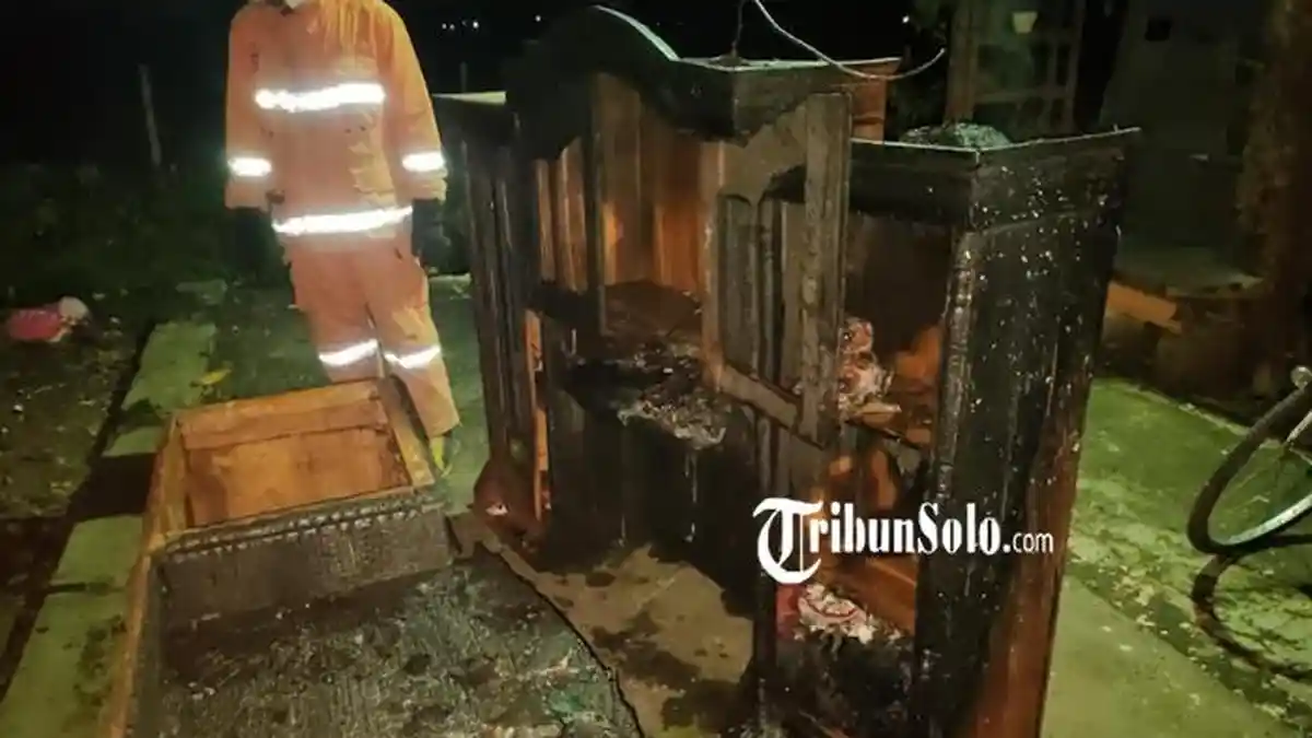 Kebakaran di Rumah Warga Ngrampal Sragen, Pemilik Rumah Panik, Nyaris Terjebak Kobaran Api