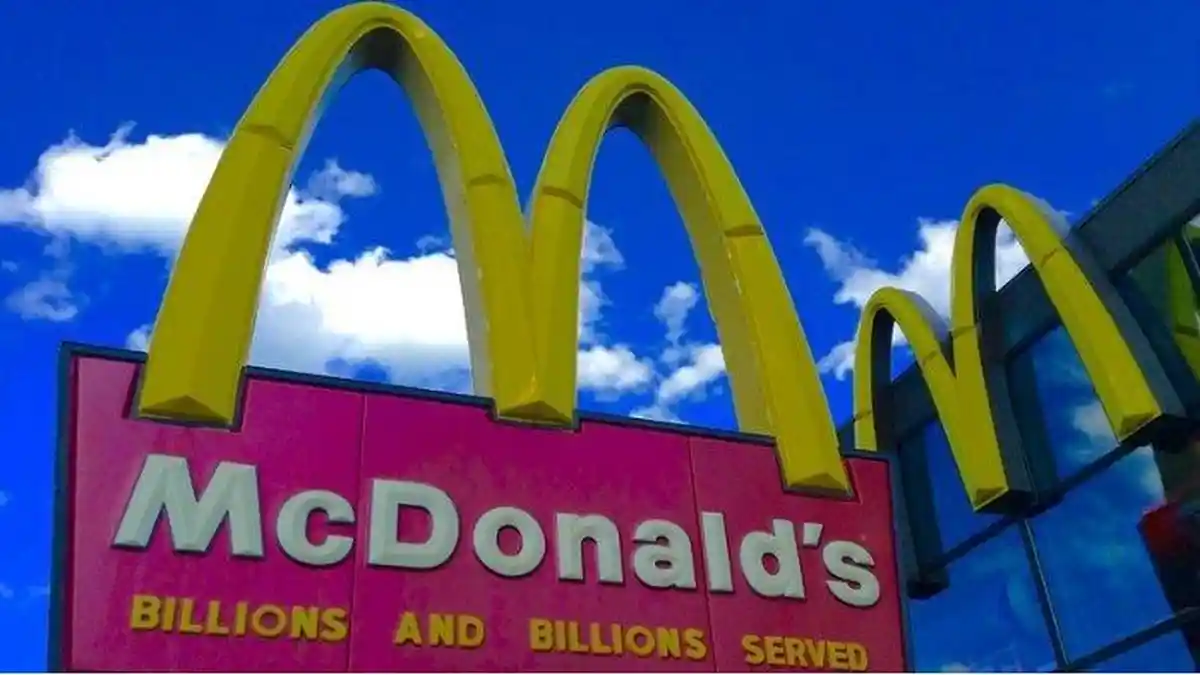 McDonald's Angkat Kaki dari Rusia, Mulai Beroperasi Ketika Uni Soviet Masih Ada