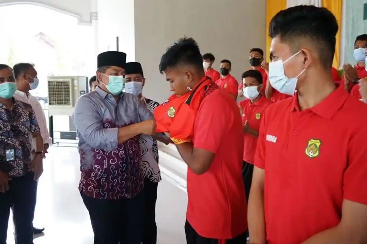 Jelang Tanding di Liga 3 Asprov Riau, PSSI Launching Tim dan Jersey PS Siak