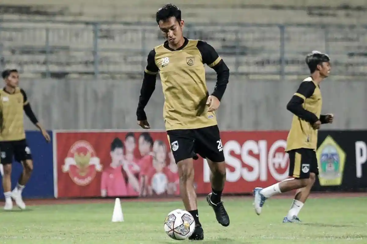 Terus Asah Skill, Rendy Jaya Membawa 2 Misi untuk Gresik United Musim Depan