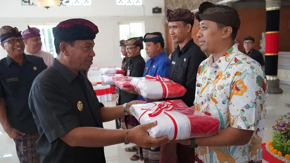 10 Ribu Bendera Merah Putih Semarakkan HUT RI ke-79 di Buleleng 