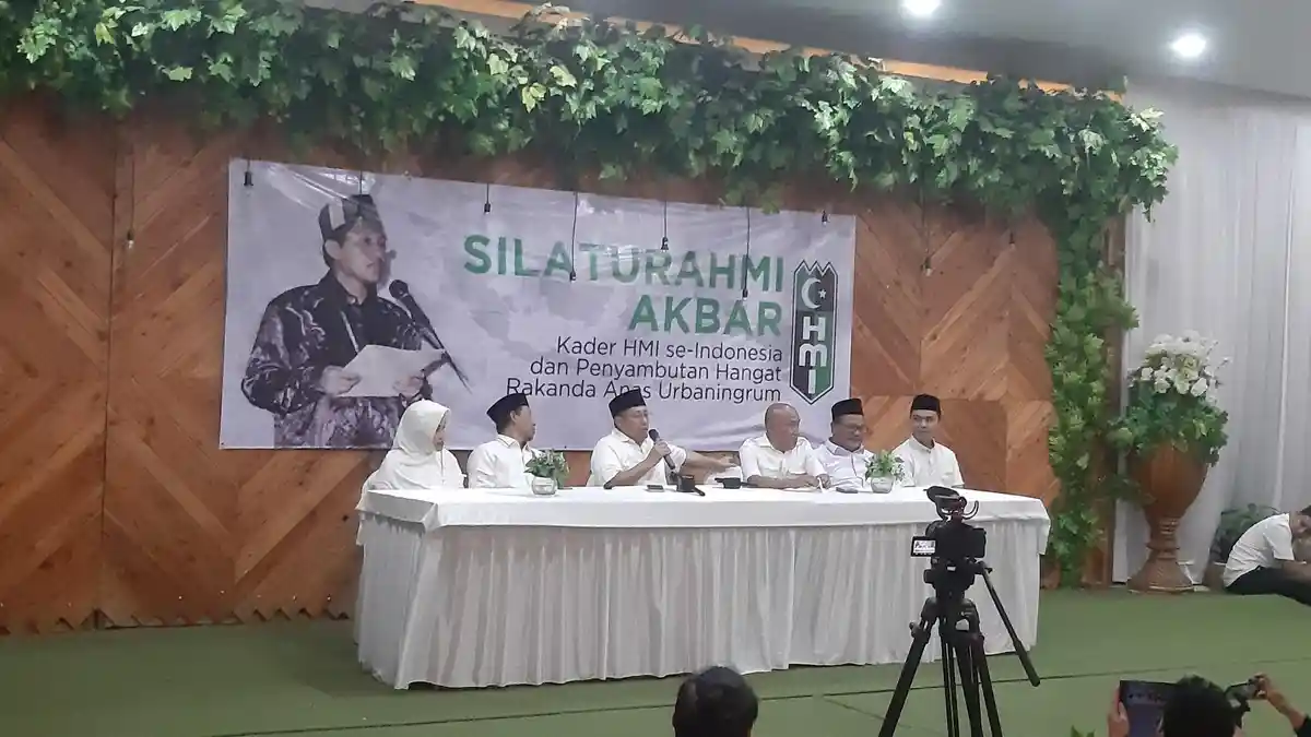 Sapa Simpatisan, Anas Urbaningrum Singgung Ada Pihak yang Coba Pisahkan dengan Keluarga & Sahabat