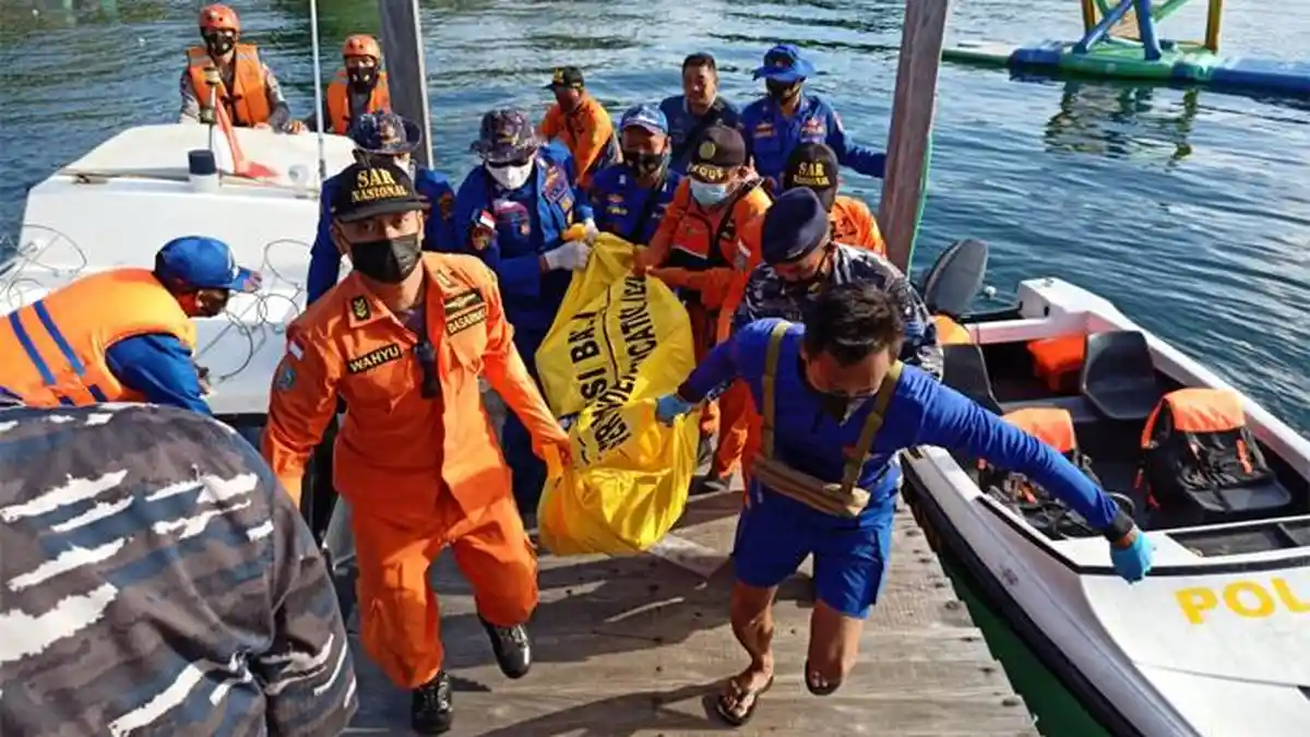 Jenazah Penumpang KMP Yunicee Ditemukan Terapung di Perairan Cekik Jembrana