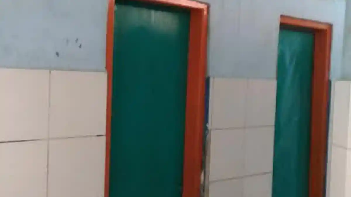 Mau Buang Air Besar di Toilet Terminal Daya Makassar? Lihat Dulu Ini