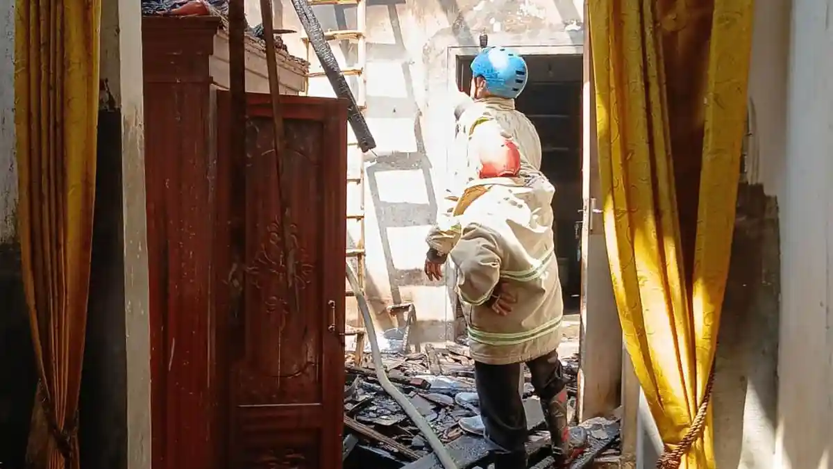 Rumah Lansia di Plosoklaten Kediri Terbakar saat Ditinggal Salat Jumat
