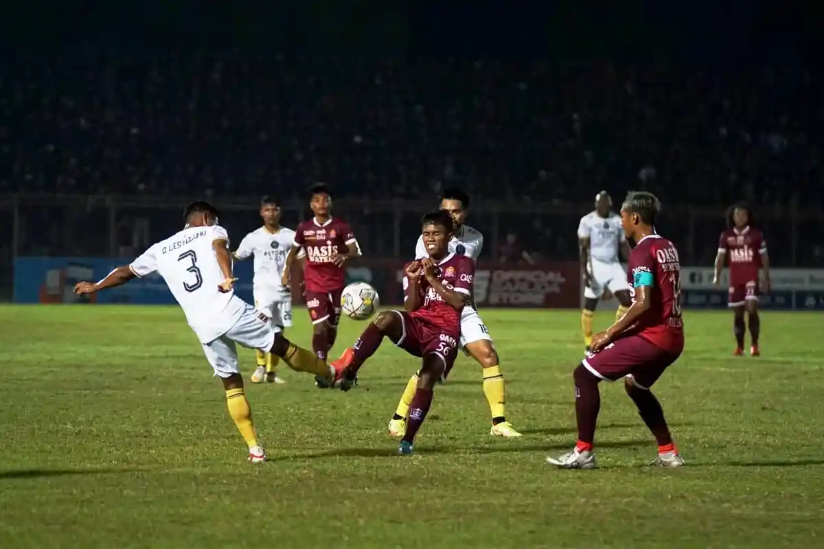 HASIL Babak 1 Persijap vs PSCS: Nirgol, Sejumlah Peluang Diciptakan Kedua Tim