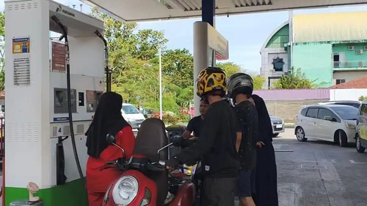 Harga Pertamax Naik Jadi Rp17.000 Per Liter, Warga Padang Kaget dan Mulai Lirik Pertalite