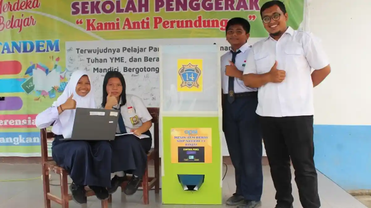 Membanggakan, Pelajar SMP Negeri 14 Binjai Berhasil Ciptakan ATM Beras