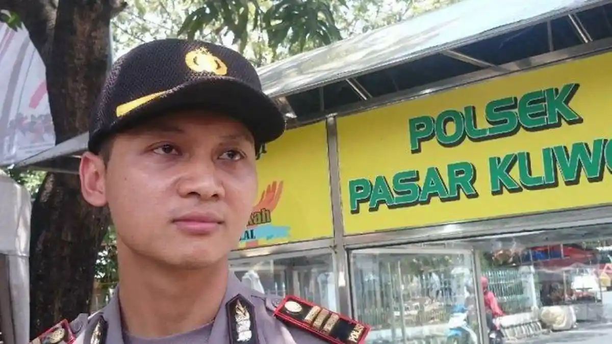 Pelaku Perusakan Mobil Sempat Diamuk Massa Sebelum Diamankan Polisi