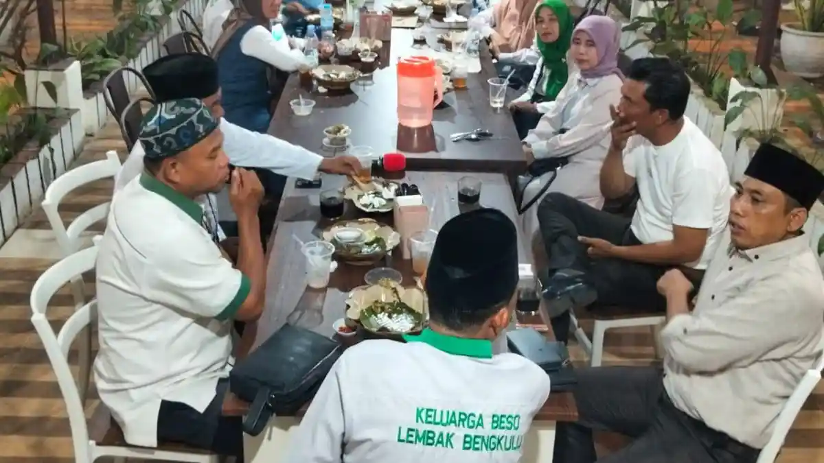 Resmi! Edward Kanedi Pimpin Keluarga Besar Lembak Bengkulu Tengah 2026 ...