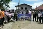 TNI Gelar Bakti Sosial Bagikan Sembako Kepada Masyarakat Masamba