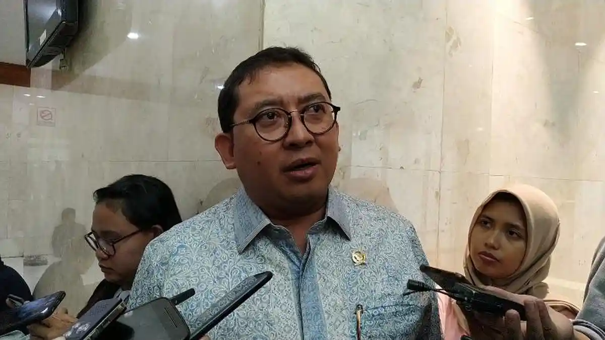 Fadli Zon Membaca Pernyataan Jokowi soal Sandiaga sebagai Gestur Bagus dan Positif
