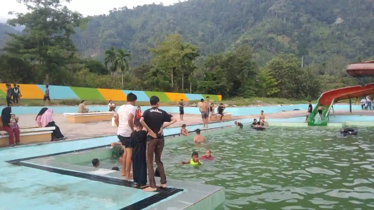 Wisata Aceh Tenggara, Waterboom Teger Miko yang Ramai Dikunjungi Warga