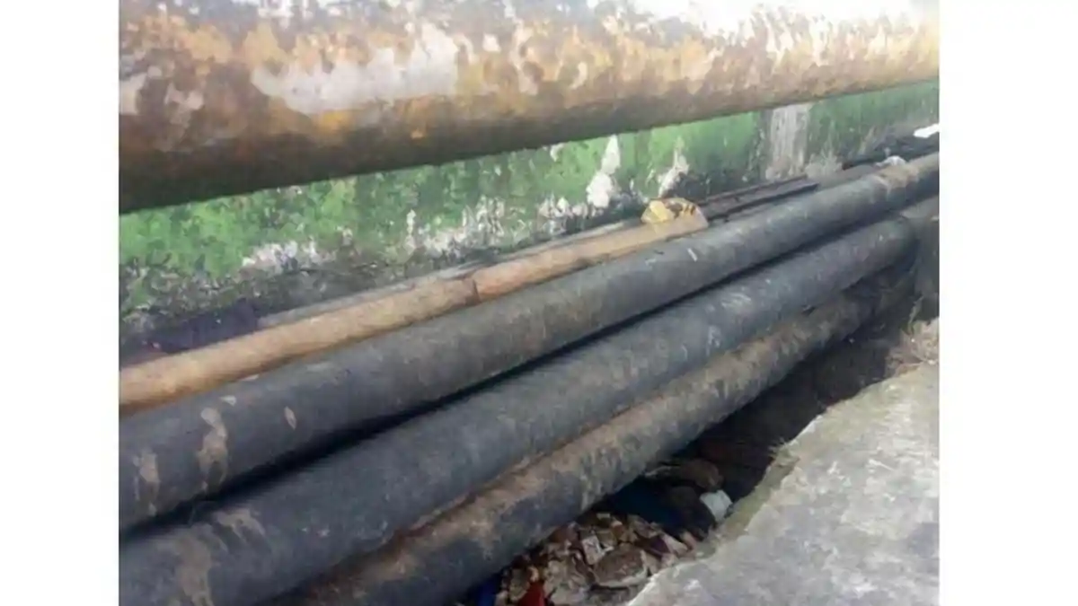 Semburan Api di Jalur Pipa Gas di Depok Bikin Was-was Pengguna Jalan