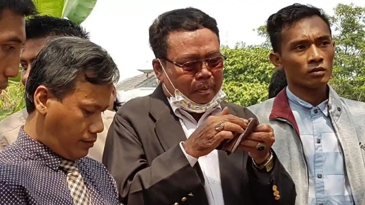 Ayah Pria yang Dibakar Massa di Bekasi Tegaskan Tak Pernah Didik Anak Mencuri