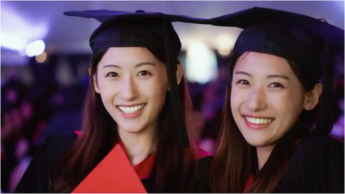Viral Kisah Si Kembar Lulusan Harvard ini Bikin Iri! Sudah Cantik, Pintar