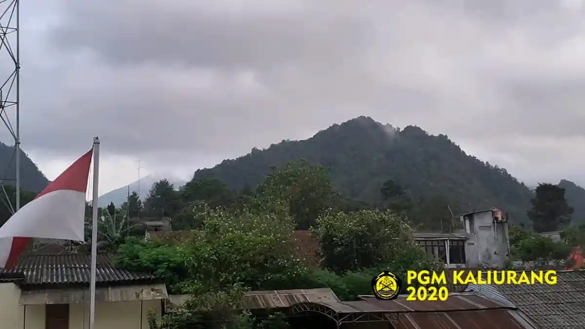 Terdengar 9 Kali Guguran dari Puncak Gunung Merapi Sepanjang Rabu Kemarin