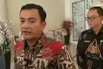 dedi-supandi-bebas-buang-air-besar-sembarang.jpg
