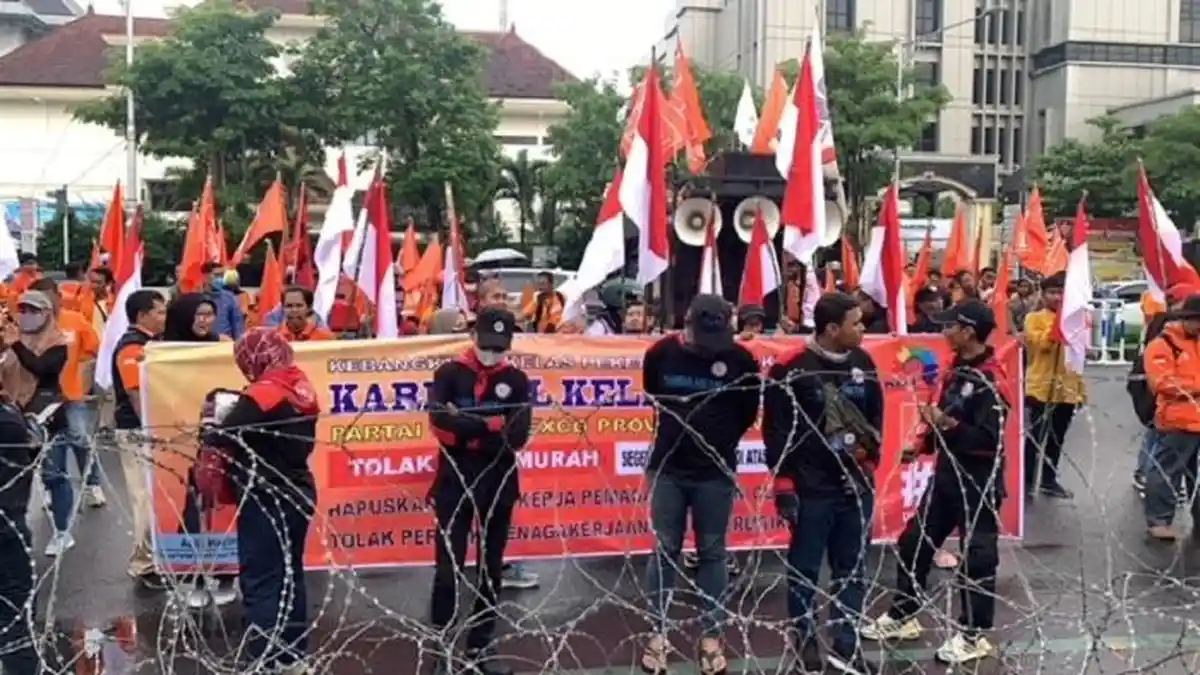 Syukuran Partai Buruh di Depan Kantor Gubernur, Targetkan 6 Kursi di DPRD Jateng