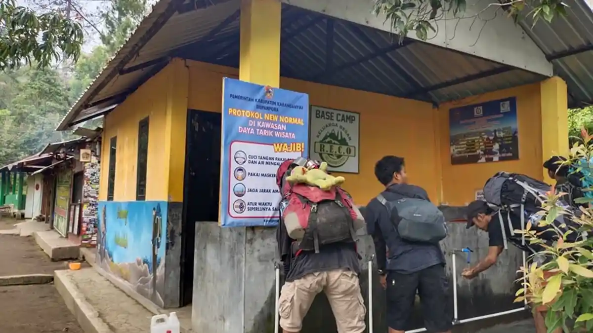 Jalur Pendakian Gunung Lawu Sudah Dibuka, Basecamp Candi Cetho Karanganyar Sediakan Ruang Isolasi