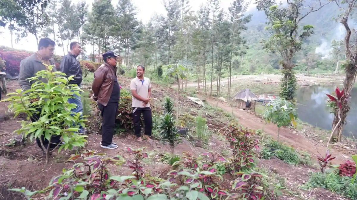 Telaga Sigebyar Pekalongan Siap Dibuka Kembali, Bupati Asip: Pengerukan Gambut Hampir Selesai