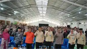 1Sombg.jpg