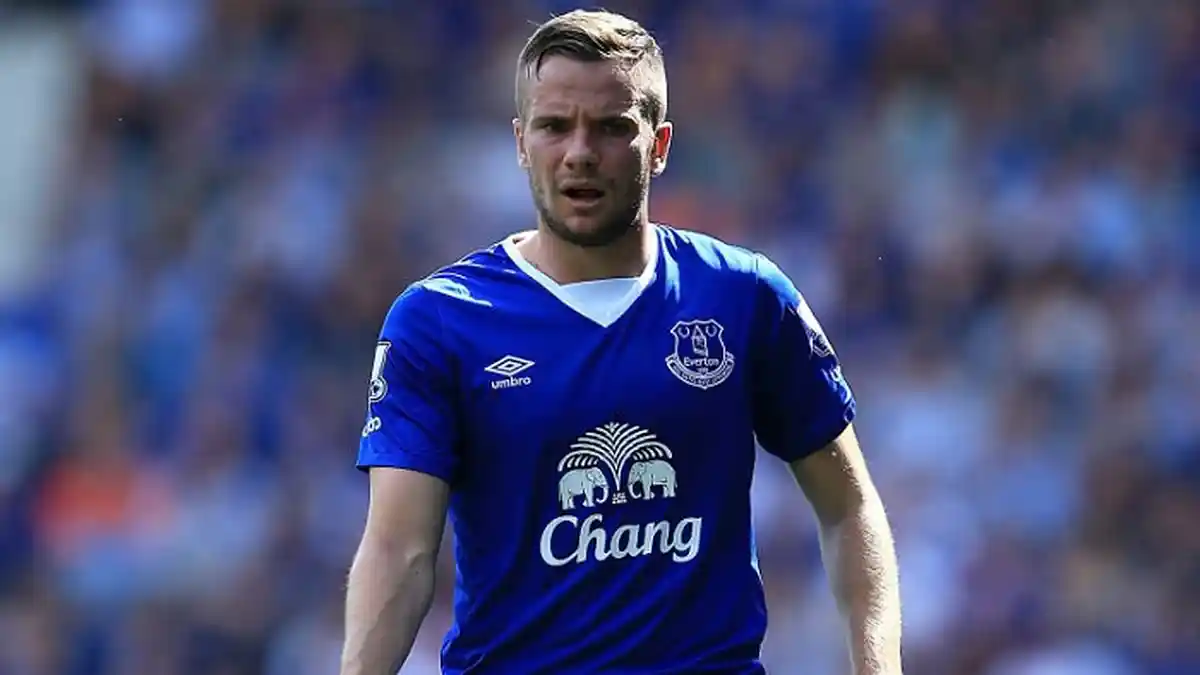 Rafael Benitez Ingin Pinjam Tom Cleverley dari Everton