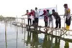 Dari Sawah Jadi Tambak karena Sering Rob, Petani di Pekalongan Dapat Bantuan Jaringan dan Benih Ikan