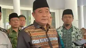 Pj-Gubernur-Sulsel-Bahtiar-Baharuddin-saat-di-4.jpg